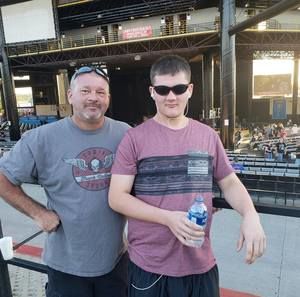 Meet your Posher, Kenneth